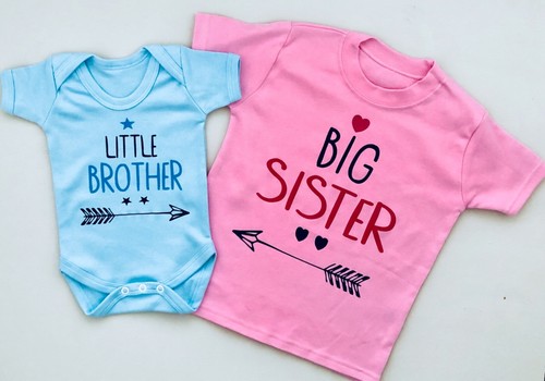 Little sister - sister/little, brother