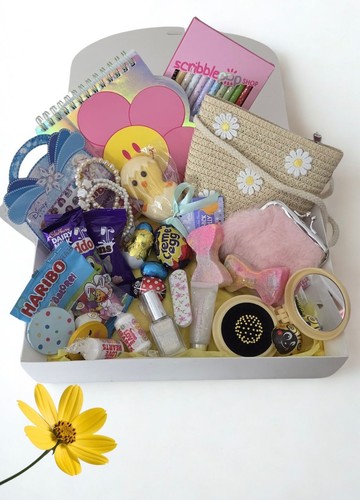 Girls personalised giftbox - girls,